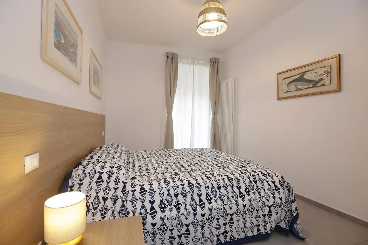 Adamaina - Sea View Apartment With Private Garage Sestri Levante