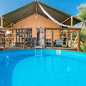 prima-insula-glamping.primorje-gorskikotar.com/